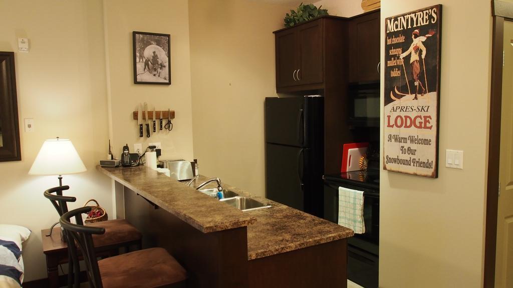 Silver Rock Condominiums By Fernie Central Reservations Zimmer foto